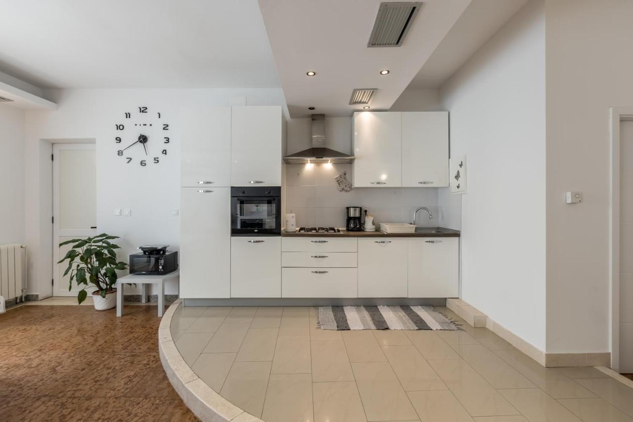 Apartments Ana Umljanovic ภายนอก รูปภาพ